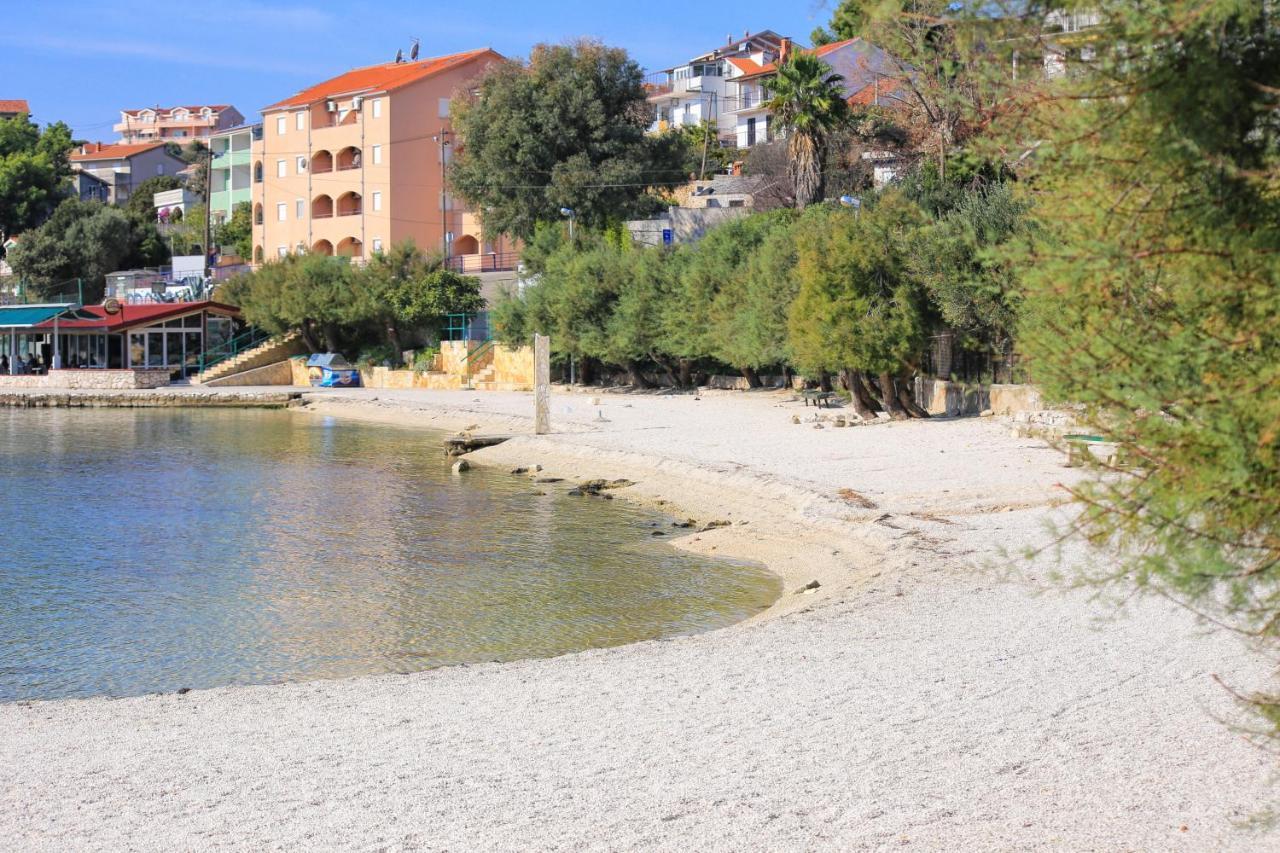 Apartments By The Sea Marina, Trogir - 9037 מראה חיצוני תמונה