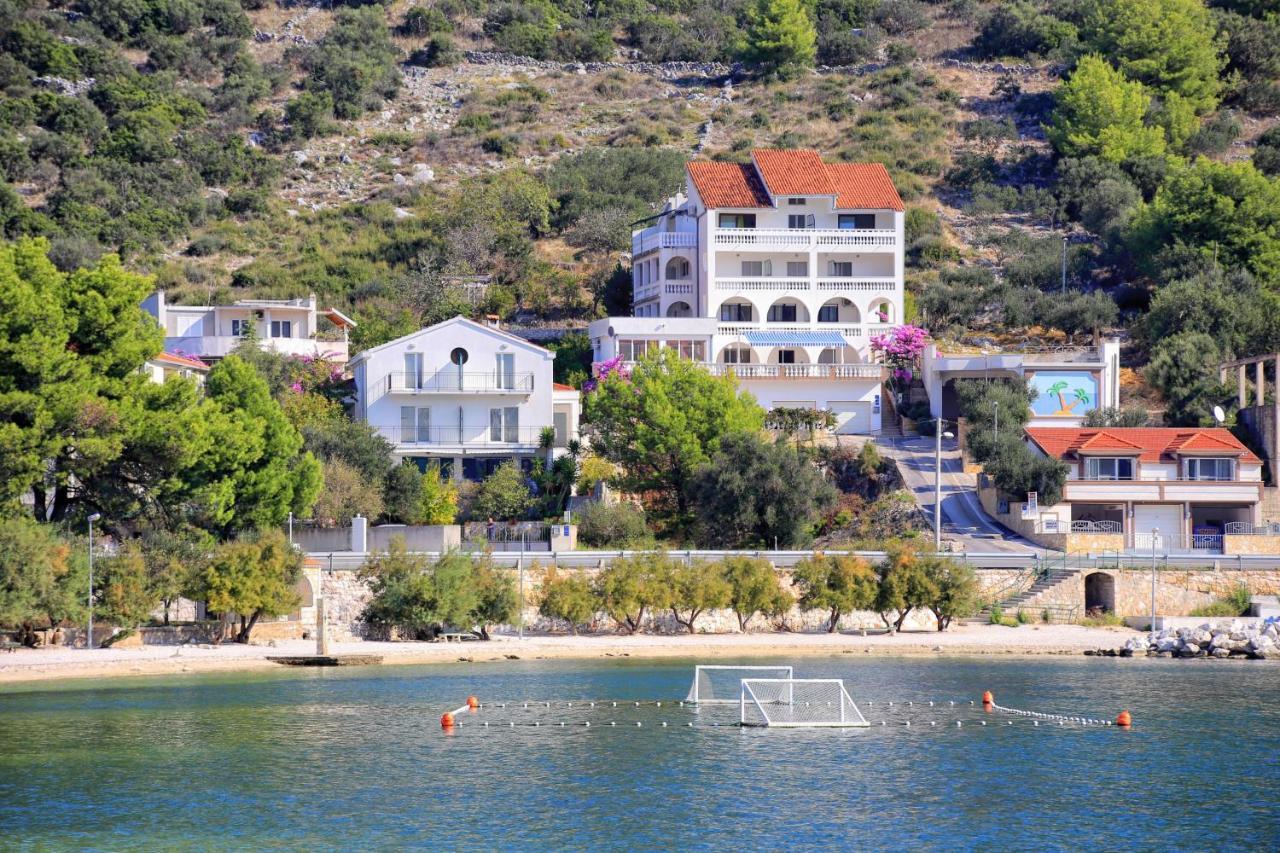 Apartments By The Sea Marina, Trogir - 9037 מראה חיצוני תמונה