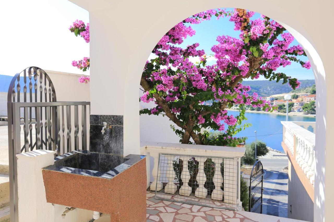 Apartments By The Sea Marina, Trogir - 9037 מראה חיצוני תמונה