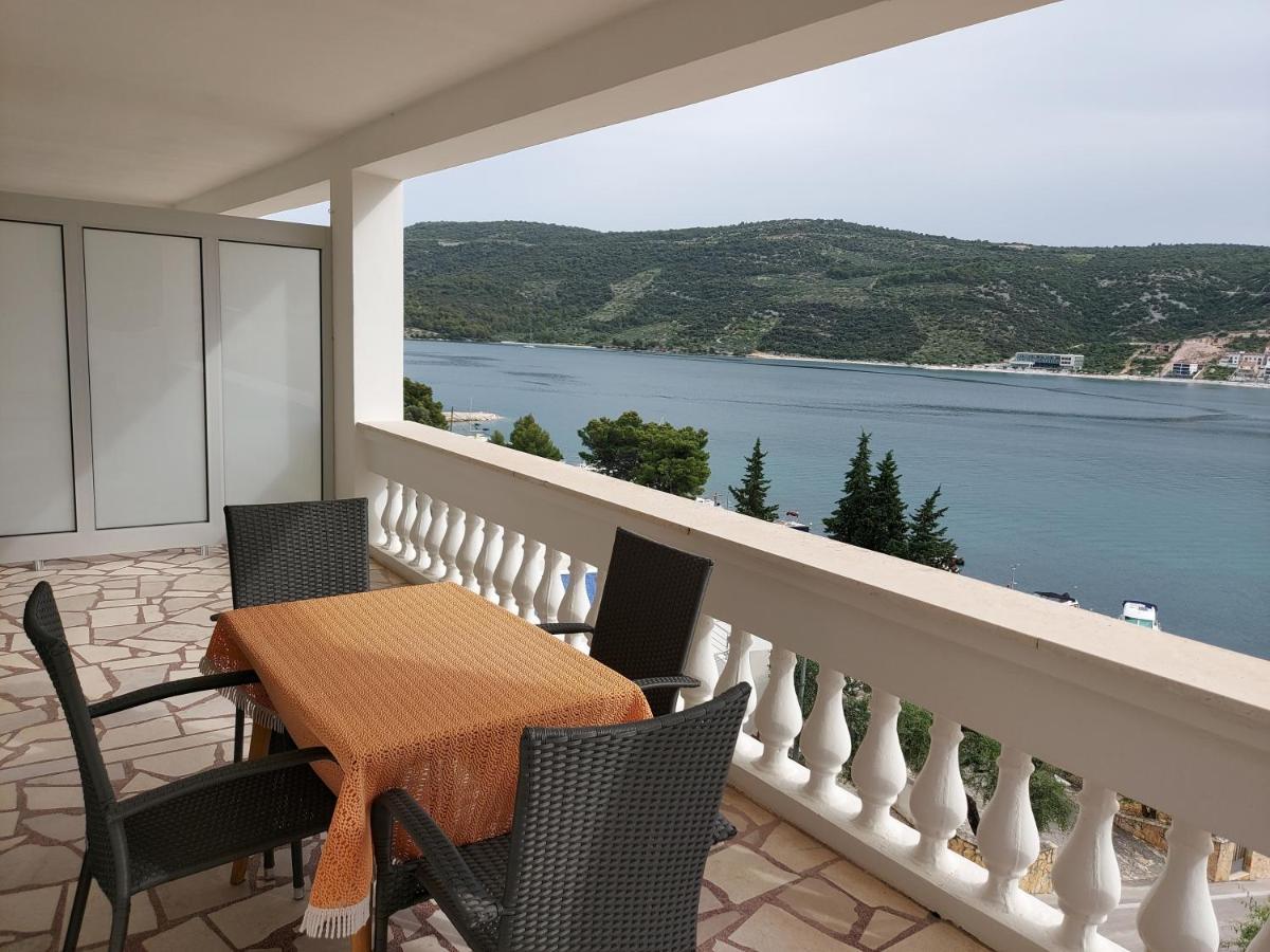 Apartments By The Sea Marina, Trogir - 9037 מראה חיצוני תמונה