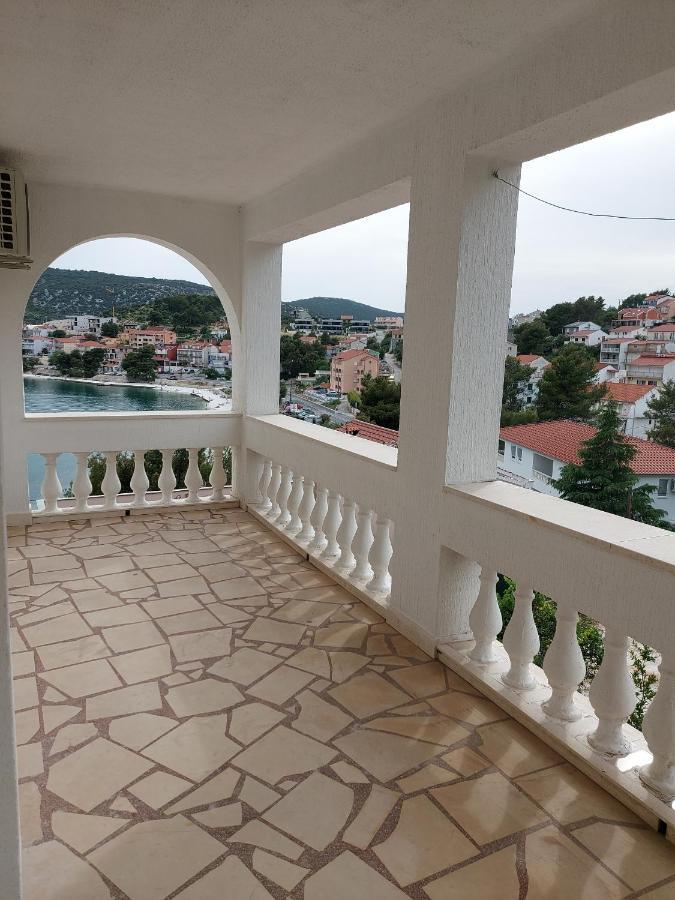 Apartments By The Sea Marina, Trogir - 9037 מראה חיצוני תמונה